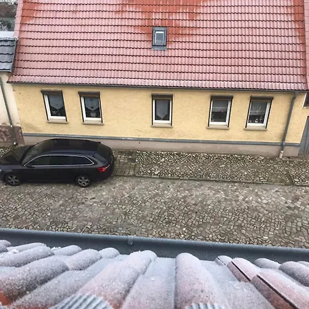 Apartment 5 Bett-wohnung In Atzendorf Stassfurt